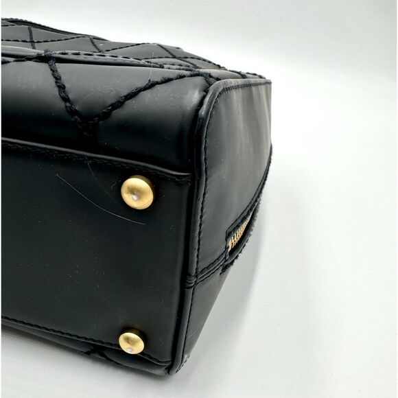 Auth Chanel Black Matte Leather Wild Stitch Surpique Medium Zip Around Tote Bag - Picture 12 of 16